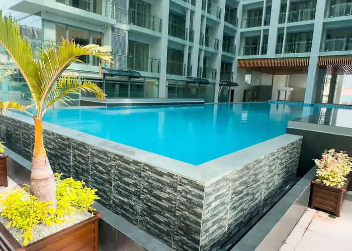 Apartahotel Cozy With Sunset View Near Of Dreams Casino, Naia Airport, Solaire, Okada, Ayala Malls And Moa Manila