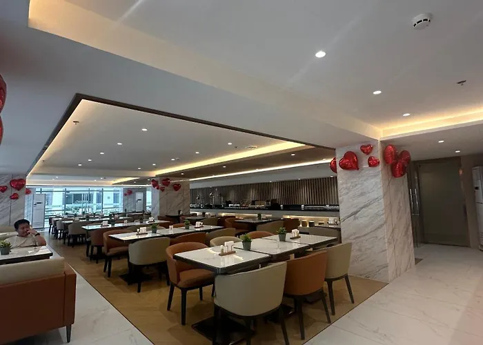 Cozy With Sunset View Near Of Dreams Casino, Naia Airport, Solaire, Okada, Ayala Malls And Moa Manila